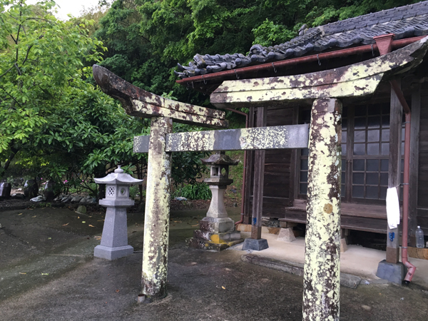 熊本地震における、被災鳥居の修繕工事　～上天草市～の画像