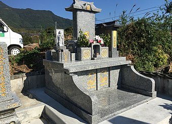 国産　徳山石（山口県産）の墓石