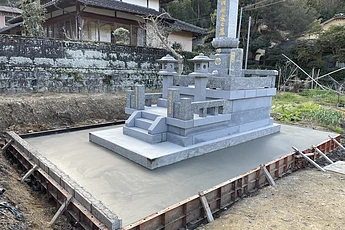 熊本県天草市有明町にて墓石の移転工事